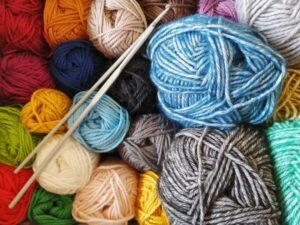Fiber arts yarn